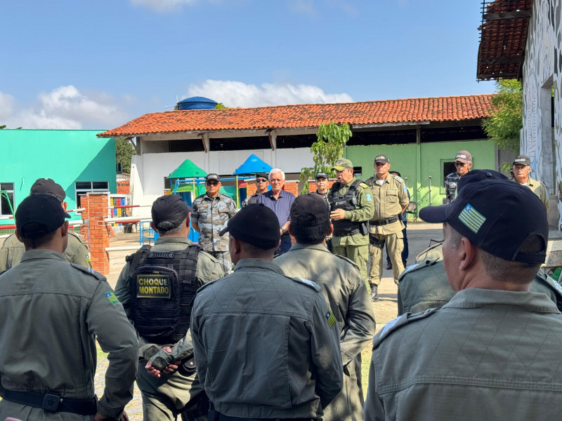 Visita a Cavalaria da PM-PI